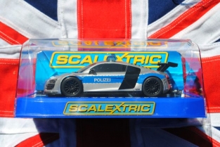 ScaleXtric C3374  AUDI R8 POLICE CAR